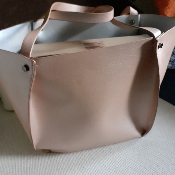 Neiman Marcus Tote - Picture 1 of 6